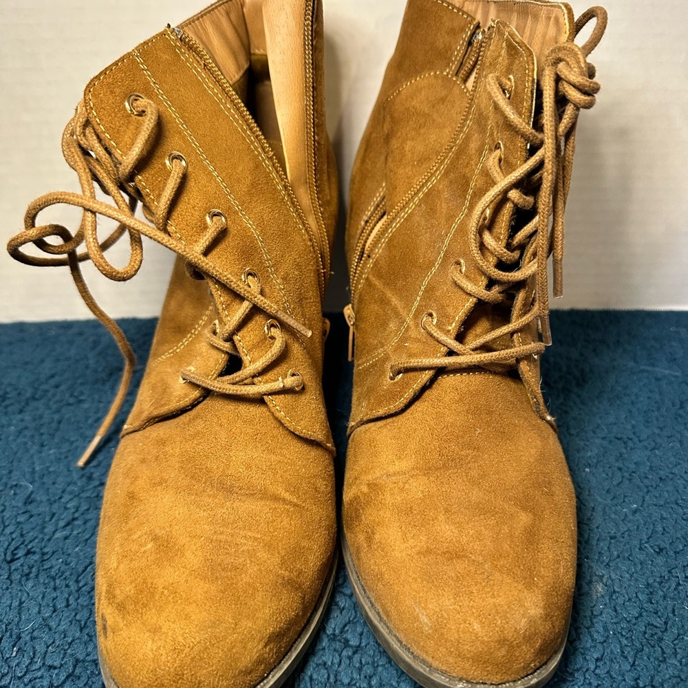 Stylish Tan Lace-Up Boots for Women